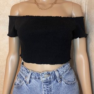 BLACK CROPPED OFF THE SHOULDER TOP